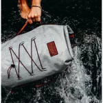 Wasserdichter Rucksack für mehrtägige Abenteuer – Zulupack® Indy 40L – grau/camel