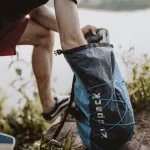 Wasserdichter Rucksack 12 L, blau, IP66, kompakt verstaubar, für SUP, Kajak, Kanu und Wandern – Zulupack® Quokka